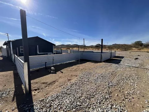 Exterior - 2774 Kickapoo Trl, Landers, CA 92285 photo 11 of 33