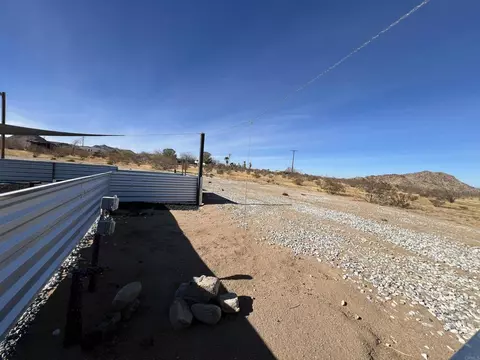 Exterior - 2774 Kickapoo Trl, Landers, CA 92285 photo 15 of 33