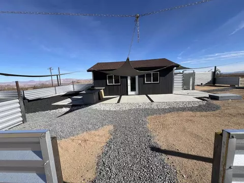 Exterior - 2774 Kickapoo Trl, Landers, CA 92285 photo 20 of 33