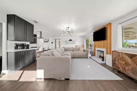 1705 Canyon Rd, Spring Valley, CA 91977