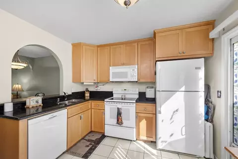 Kitchen - 10158 Carefree Dr, Santee, CA 92071 photo 2 of 5