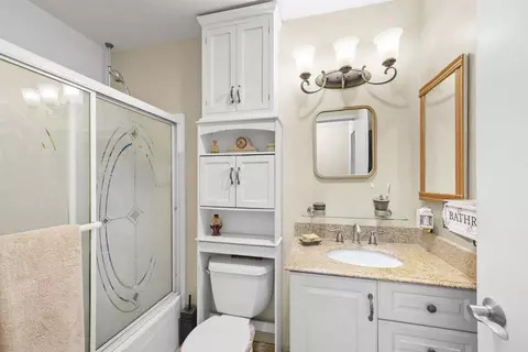 Bath - 10158 Carefree Dr, Santee, CA 92071 photo 1 of 1
