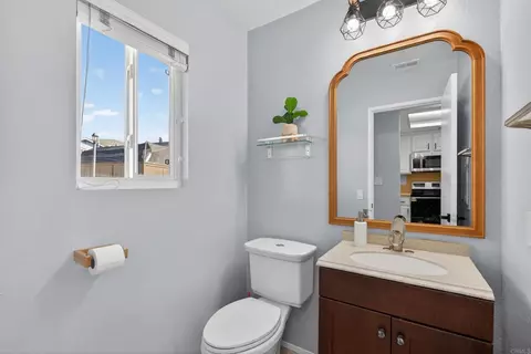 Bath - 8927 Windham Ct, Spring Valley, CA 91977 photo 3 of 3