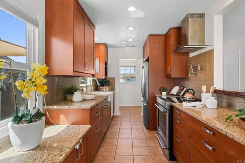 6761 Delfern St, San Diego, CA 92120