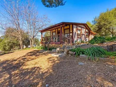 25176 Oak Ln, Descanso, CA 91916