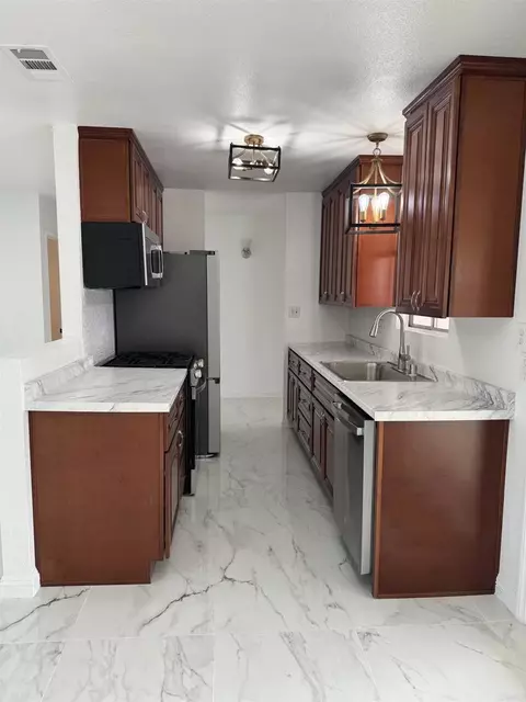 566 Mulgrew St, El Cajon, CA 92019