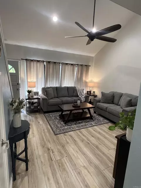 Living - 5722 E Stillwater Ave #113, Orange, CA 92869 photo 5 of 6