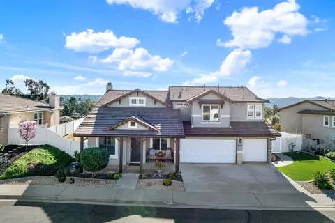 2274 Boulders Ct, Alpine, CA 91901