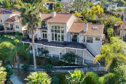 2524 La Costa Ave, Carlsbad, CA 92009
