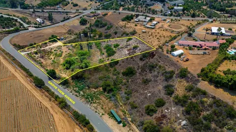 456 Grove View Rd, Oceanside, CA 92058