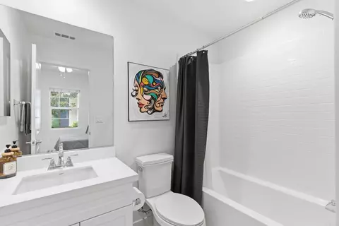 Bath - 4367 Pacifica Way #2, Oceanside, CA 92056 photo 1 of 5