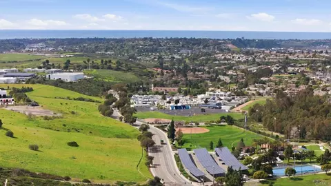 View/Area - 4367 Pacifica Way #2, Oceanside, CA 92056 photo 7 of 8