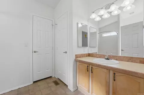 Bath - 909 Tierra De Luna, Boulevard, CA 91905 photo 1 of 3
