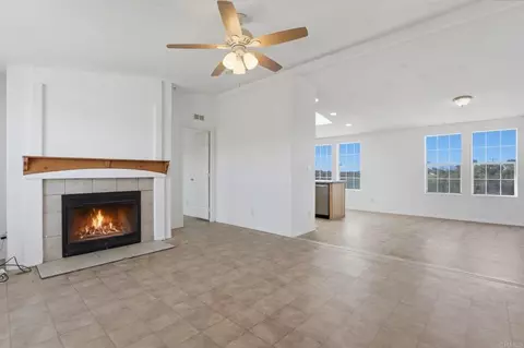 Living - 909 Tierra De Luna, Boulevard, CA 91905 photo 8 of 12