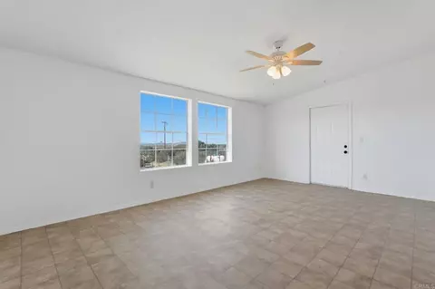 Living - 909 Tierra De Luna, Boulevard, CA 91905 photo 11 of 12