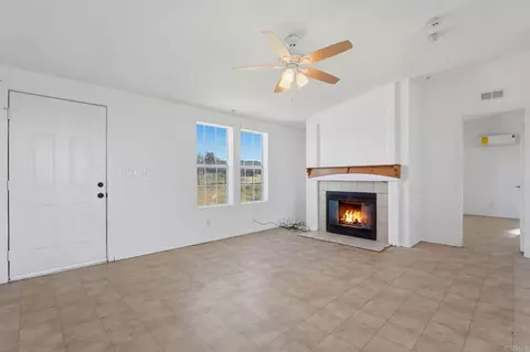 Living - 909 Tierra De Luna, Boulevard, CA 91905 photo 7 of 12