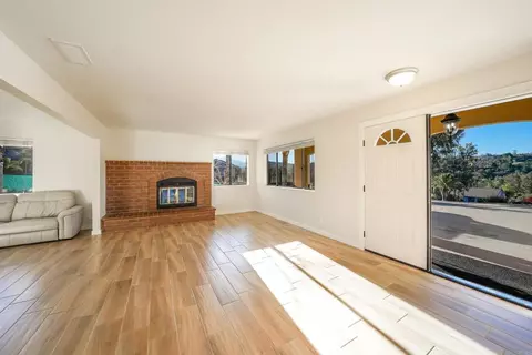 Living - 24946 Abalar Way, Ramona, CA 92065 photo 1 of 10