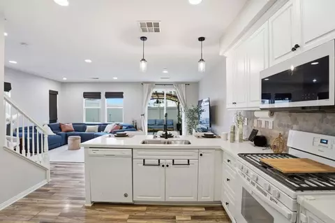 8629 Sage Shadow Dr, Lakeside, CA 92040