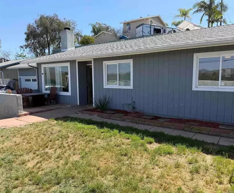 9449 Prospect Ave, Santee, CA 92071