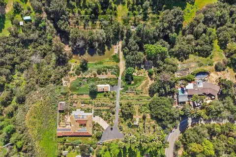 View/Area - 1761 Winterwarm Dr, Fallbrook, CA 92028 photo 10 of 11