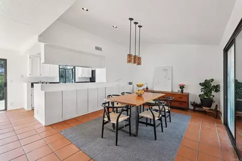 Dining - 1761 Winterwarm Dr, Fallbrook, CA 92028 photo 2 of 3
