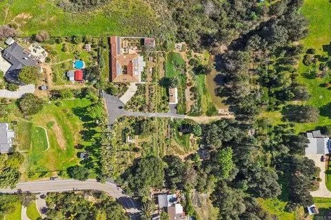View/Area - 1761 Winterwarm Dr, Fallbrook, CA 92028 photo 9 of 11