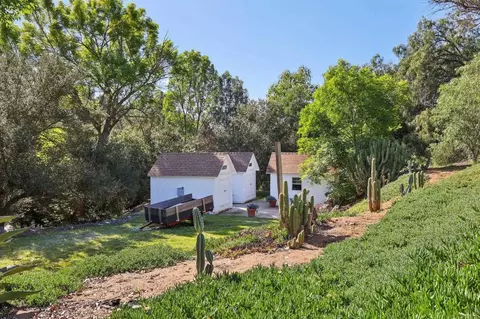 Exterior - 1761 Winterwarm Dr, Fallbrook, CA 92028 photo 15 of 26