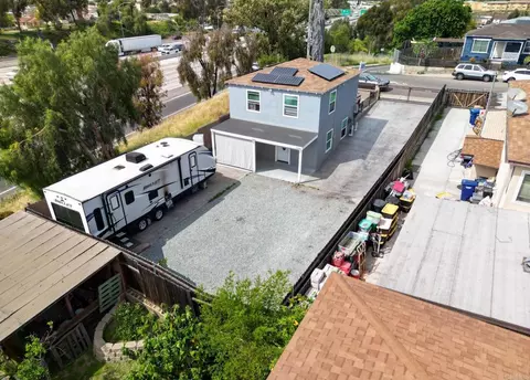 2016 E 10th St, National City, CA 91950
