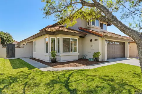1095 Winding Oak Dr, Chula Vista, CA 91910