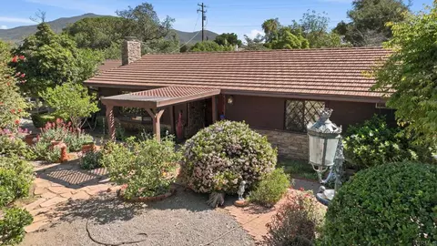 2807 S Grade Rd, Alpine, CA 91901