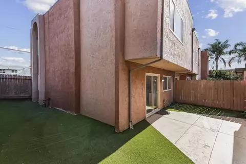 Exterior - 1423 N Broadway #E, Escondido, CA 92026 photo 3 of 6