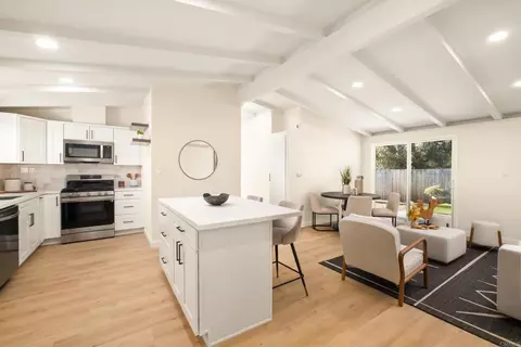 4774 Chickasaw Ct, San Diego, CA 92117