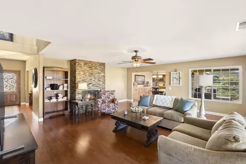 Living - 13658 Sage Mountain Ln, Jamul, CA 91935 photo 4 of 6