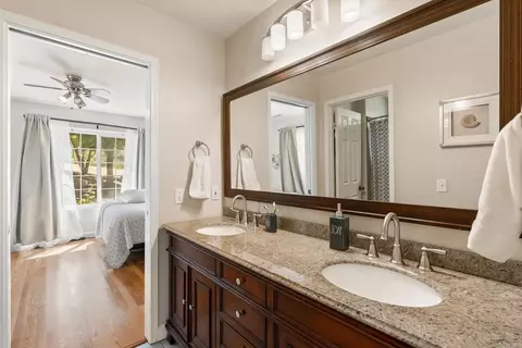 Bath - 13658 Sage Mountain Ln, Jamul, CA 91935 photo 4 of 10