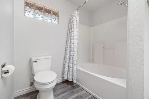 Bath - 3333 Suncrest Blvd, El Cajon, CA 92021 photo 2 of 2