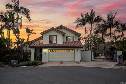 9802 Lyncarol Dr, La Mesa, CA 91941