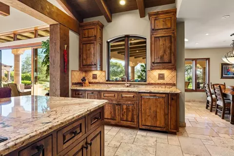 Kitchen - 20655 Sutherland Dam Rd, Ramona, CA 92065 photo 5 of 5