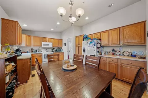 Kitchen - 22002 Lyons Valley Rd, Alpine, CA 91901 photo 1 of 5