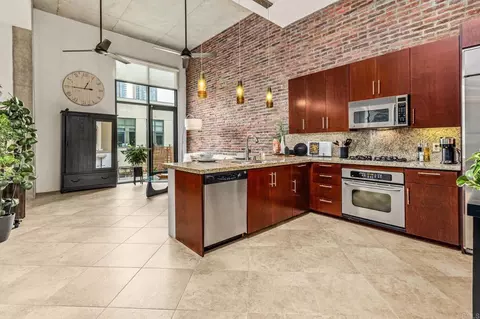 1050 Island Ave #711, San Diego, CA 92101