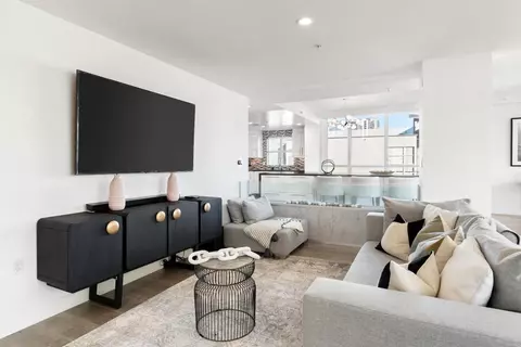 510 1st Ave #402, San Diego, CA 92101