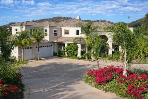 15161 La Manda Dr, Poway, CA 92064