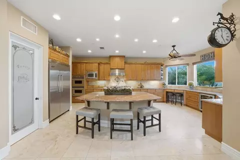 Kitchen - 15161 La Manda Dr, Poway, CA 92064 photo 9 of 10