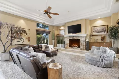 Living - 15161 La Manda Dr, Poway, CA 92064 photo 1 of 4