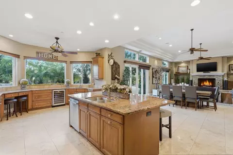 Kitchen - 15161 La Manda Dr, Poway, CA 92064 photo 3 of 10