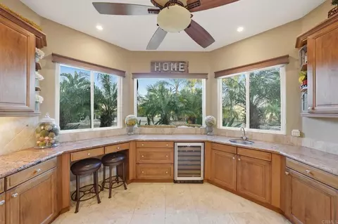 Kitchen - 15161 La Manda Dr, Poway, CA 92064 photo 6 of 10