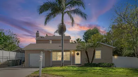 9201 Brookside Cir, Spring Valley, CA 91977