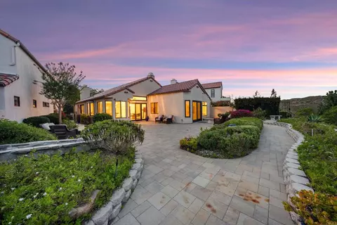 12055 Tretagnier Cir, San Diego, CA 92128