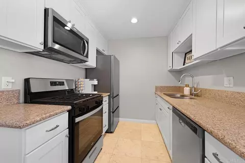 Kitchen - 9727 Winter Gardens Blvd #92, Lakeside, CA 92040 photo 3 of 3