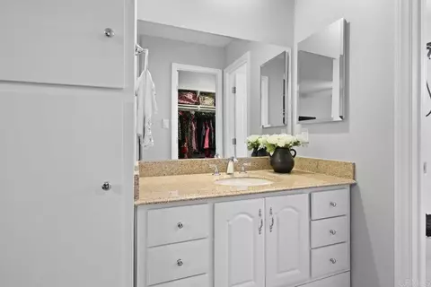 Bath - 9727 Winter Gardens Blvd #92, Lakeside, CA 92040 photo 1 of 3