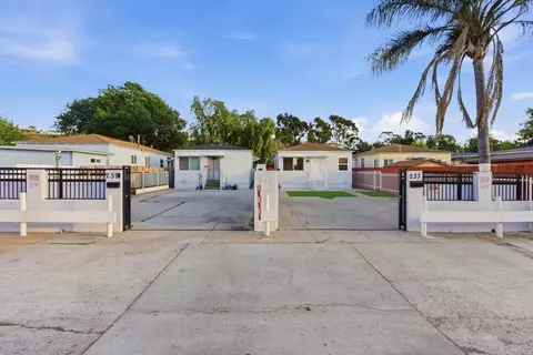 237 54th St, San Diego, CA 92114